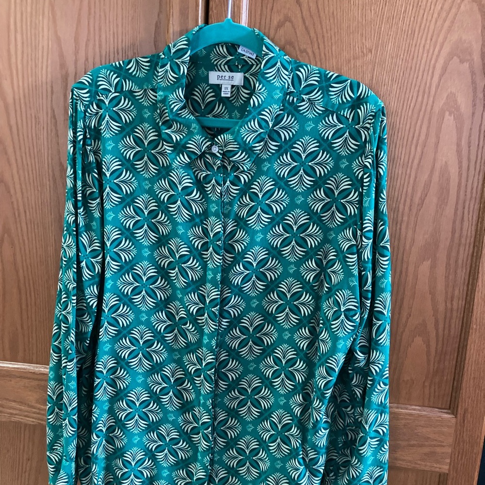 Per Se by Carlisle business casual blouse in vibrant Green Palm leaf Fabric Sz1X